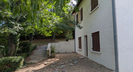 Maison familiale ultra-fonctionnelle : plain-pied avec un fort potentiel aux portes du village.Visite virtuelle sur demande