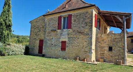 Maison Perigordine ancienne rénovée avec piscine et terrain de 3762m2