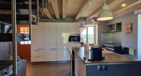 Maison Perigordine ancienne rénovée avec piscine et terrain de 3762m2