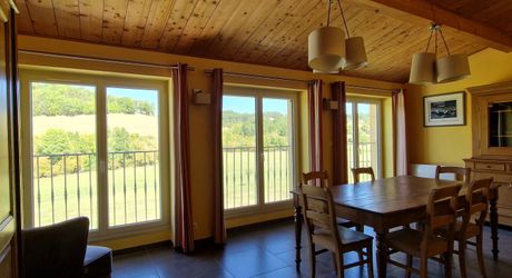 Maison Perigordine ancienne rénovée avec piscine et terrain de 3762m2