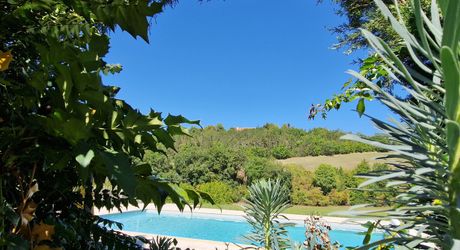 Maison Perigordine ancienne rénovée avec piscine et terrain de 3762m2