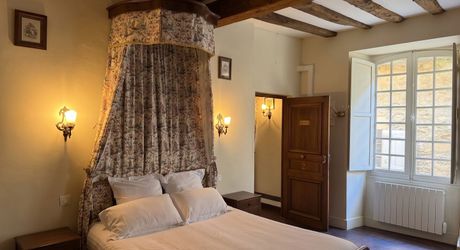 Un immeuble d'exception à Sarlat : l'art de vivre périgourdin comme projet d'investissement. Vidéos sur demande