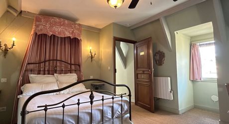 Un immeuble d'exception à Sarlat : l'art de vivre périgourdin comme projet d'investissement. Vidéos sur demande