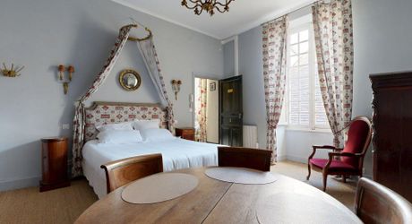 Un immeuble d'exception à Sarlat : l'art de vivre périgourdin comme projet d'investissement. Vidéos sur demande
