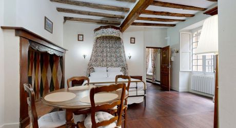 Sarlat Historique – Studio d'exception au 1er étage noble (XIIIe siècle). Visite virtuelle sur demande