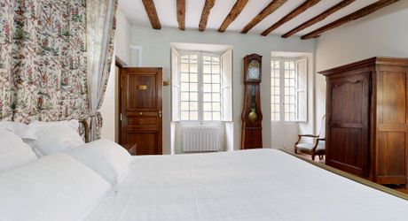 Sarlat Historique – Studio d'exception au 1er étage noble (XIIIe siècle). Visite virtuelle sur demande