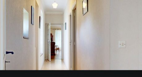 Propriété en pierre avec dépendances et 4,3 hectares de prairies aux portes de Sarlat