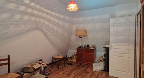 Maison perigordine en pierres 150m2, maison d'amis ou de Gardien avec piscine et parc de 7700m2