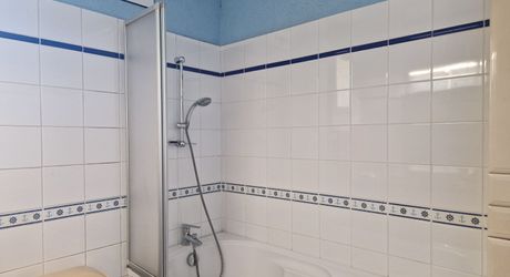 Maison perigordine en pierres 150m2, maison d'amis ou de Gardien avec piscine et parc de 7700m2