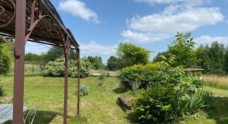 Entre ombre de vigne et douceur de pierre, maison de charme avec 2 chambres et piscine, 10 minutes des commerces