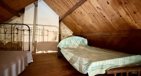 Propriété aux multiples visages aux portes de Paris : volumes, liberté et potentiel équestre. Visite virtuelle sur demande