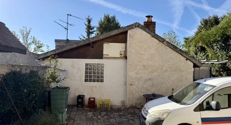 Propriété aux multiples visages aux portes de Paris : volumes, liberté et potentiel équestre. Visite virtuelle sur demande