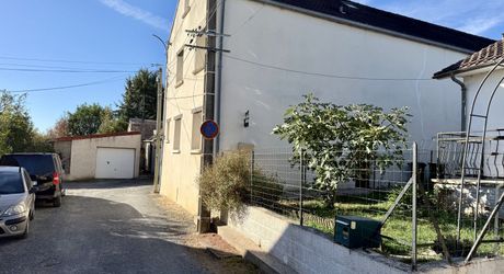 Propriété aux multiples visages aux portes de Paris : volumes, liberté et potentiel équestre. Visite virtuelle sur demande