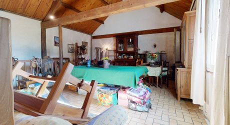 Propriété aux multiples visages aux portes de Paris : volumes, liberté et potentiel équestre. Visite virtuelle sur demande