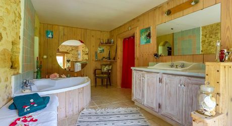  Propriété de charme en Périgord Noir: une douceur de vivre absolue, sans aucun travaux à prévoir