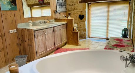  Propriété de charme en Périgord Noir: une douceur de vivre absolue, sans aucun travaux à prévoir