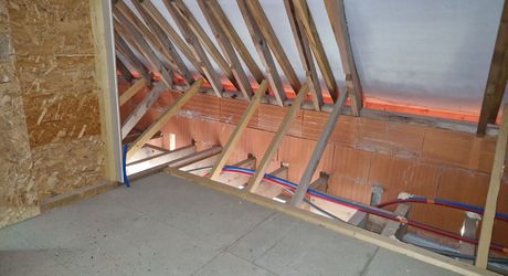 Maison perigordine à terminer , 170m2 prévus et terrain de 2310m2