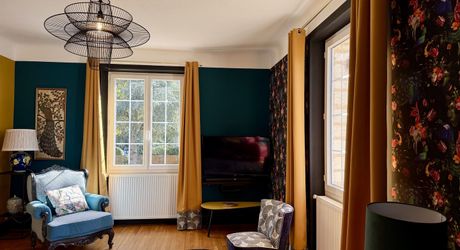 Maison en pierre rénovée avec jardin, appartement indépendant et garage – Commerces à pied