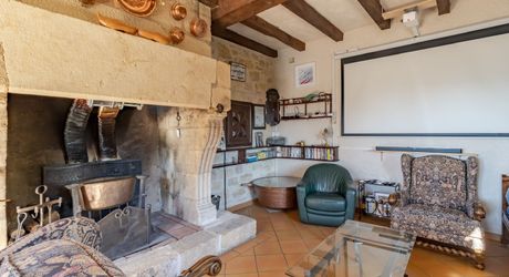Périgord Noir – Belle maison avec piscine chauffée et vue panoramique, commerces à pied