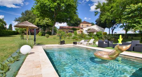 Sarlat: Agréable maison  parc arboré avec piscine chauffée