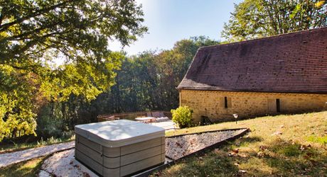 COUP DE COEUR- Maison périgordine idéale pour les vacances à 5 min de SARLAT