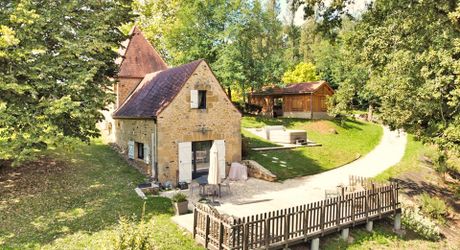 COUP DE COEUR- Maison périgordine idéale pour les vacances à 5 min de SARLAT