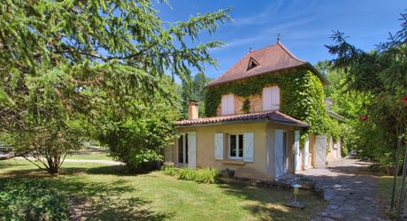 SUD SARLAT - Maison de famille en pierre avec 3 gîtes et piscine 
