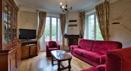 SUD SARLAT - Maison de famille en pierre avec 3 gîtes et piscine 