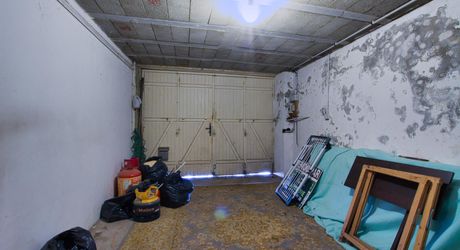 BASTIDE DE DOMME - PERIGOURDINE AVEC GARAGE- COUR INTERIEURE ET CHAMBRE D'HOTES