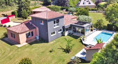  MAGNIFIQUE CONTEMPORAINE AVEC PISCINE PARC ARBORÉ