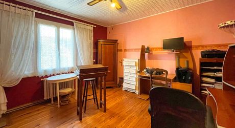 AU COEUR DU PÉRIGORD NOIR - LONGERE AVEC STUDIO - GARAGE ET ATELIER 