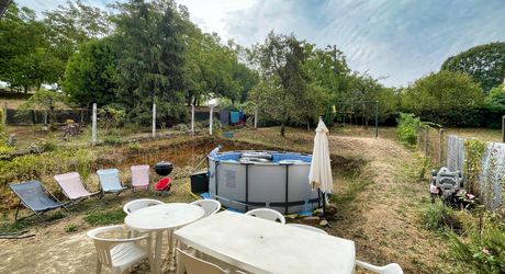 SARLAT, maison de ville avec gite en parfait état sur un terrain de 485m2
