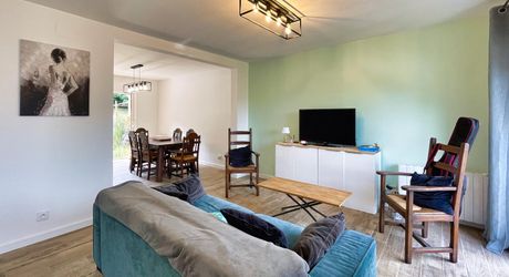 SARLAT, maison de ville avec gite en parfait état sur un terrain de 485m2