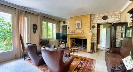 SAINT CYPRIEN maison de plain-pied sur 6244m2