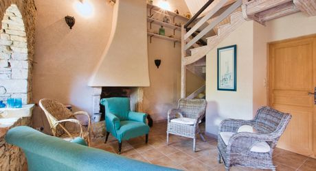 SECTEUR DAGLAN- Au sud de Sarlat – Ensemble de caractère avec maison rénovée, gîte, grange et piscine