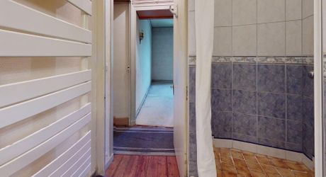 2 appartements dans sarlat avec dépendances, jardins et parking 