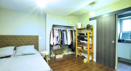 CENTRE VILLE  - Maison en pierre avec cour intérieure, parking et  garage