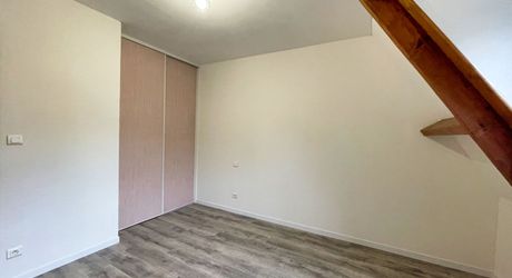 SUD SARLAT- Maison périgordine avec garage 