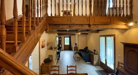 SUD SARLAT- Maison périgordine avec garage 