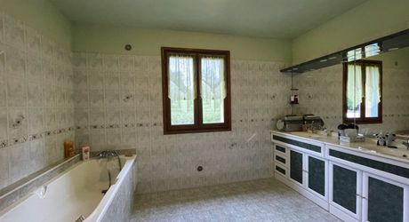 SUD SARLAT- Maison périgordine avec garage 