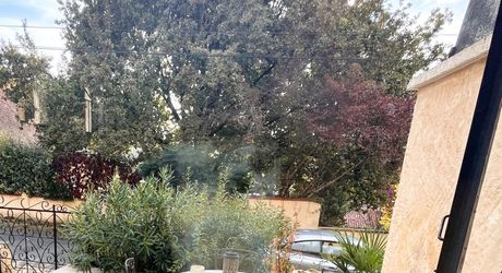 SARLAT Contemporaine de 5 chambres avec Piscine, Garage et appartement indépendant