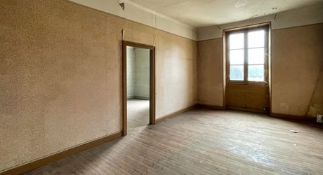 Souillac- Immeuble de rapport à fort potentiel 