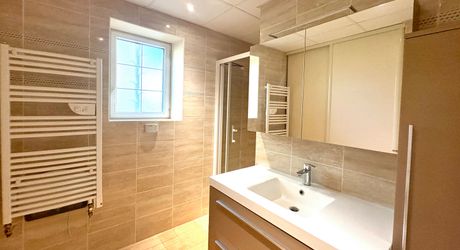 SARLAT- Grande maison de famille avec appartement indépendant  situation privilégiée 