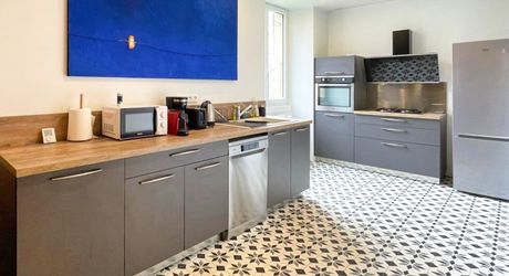 maison de Village en pierre - sur 3088m2 de terrain 