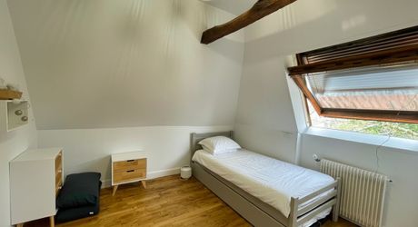 maison de Village en pierre - sur 3088m2 de terrain 