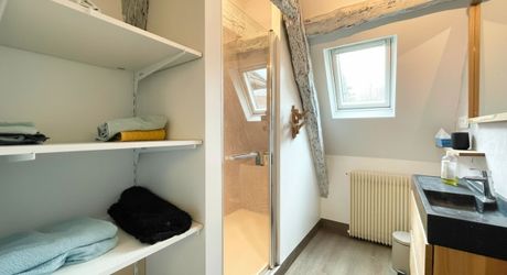 maison de Village en pierre - sur 3088m2 de terrain 