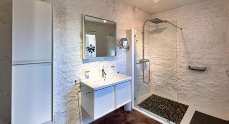 SUD SARLAT- Maison périgourdine avec maison d'amis et piscine