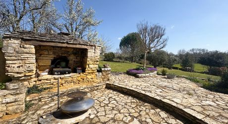 SUD SARLAT- Maison périgourdine avec maison d'amis et piscine