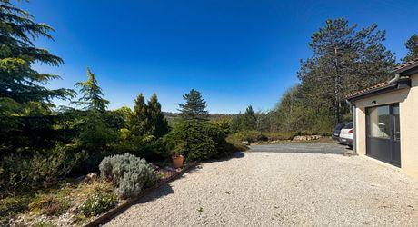 SECTEUR CASTELNAUD - Maison de plain pied avec vue dégagée et piscine
