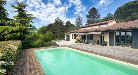SECTEUR CASTELNAUD - Maison de plain pied avec vue dégagée et piscine